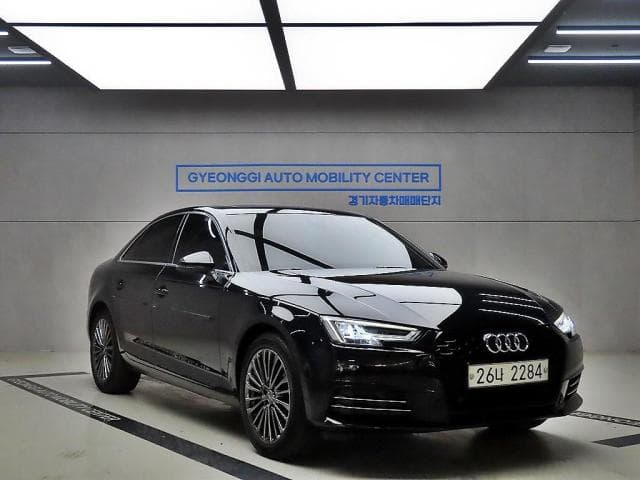 아우디 A4 (A4 (B9/8W. 16년~현재)) 30 TDI