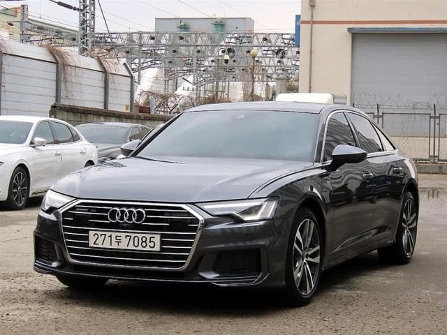 아우디 A6 (A6 (C8/4A. 19.10~25년)) 40 TDI (MHEV) 콰트로