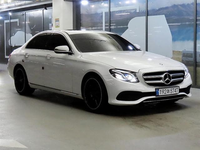 벤츠 E 클래스 (E 클래스 (W213. 16년~23년)) E220 d