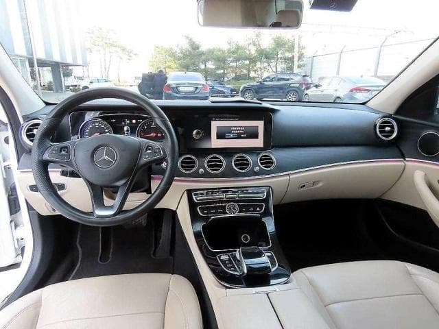 벤츠 E 클래스 (E 클래스 (W213. 16년~23년)) E220 d
