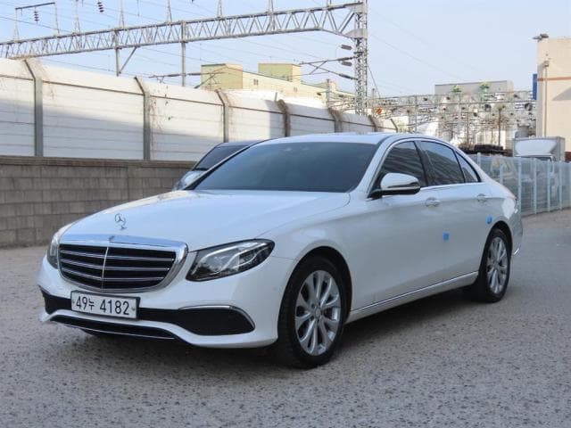 벤츠 E 클래스 (E 클래스 (W213. 16년~23년)) E220 d