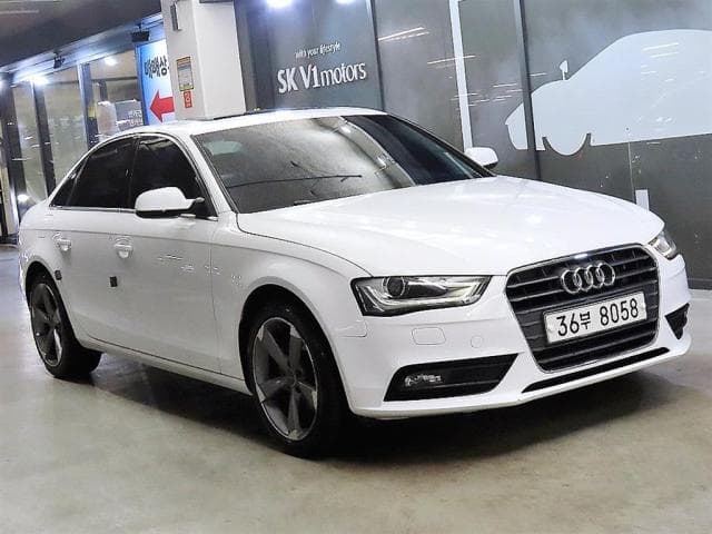 아우디 A4 (A4 (B8/8K. 09년~16년)) 2.0 TDI