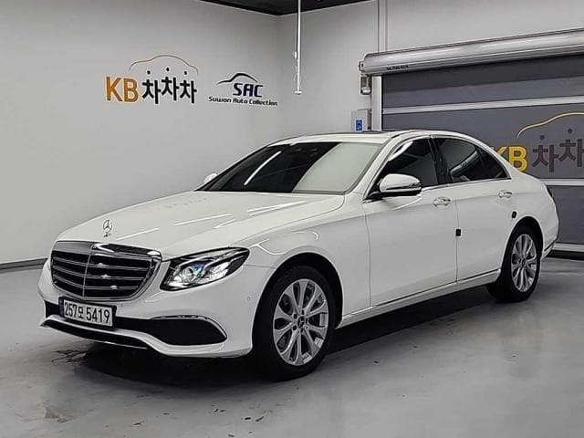 벤츠 E 클래스 (E 클래스 (W213. 16년~23년)) E220 d 4Matic