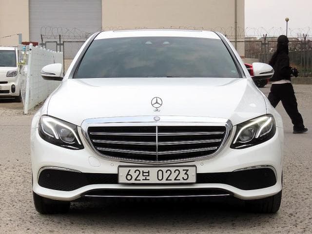 벤츠 E 클래스 (E 클래스 (W213. 16년~23년)) E220 d