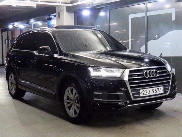 아우디 Q7 (Q7 (4M. 16년~현재)) 35 TDI 콰트로